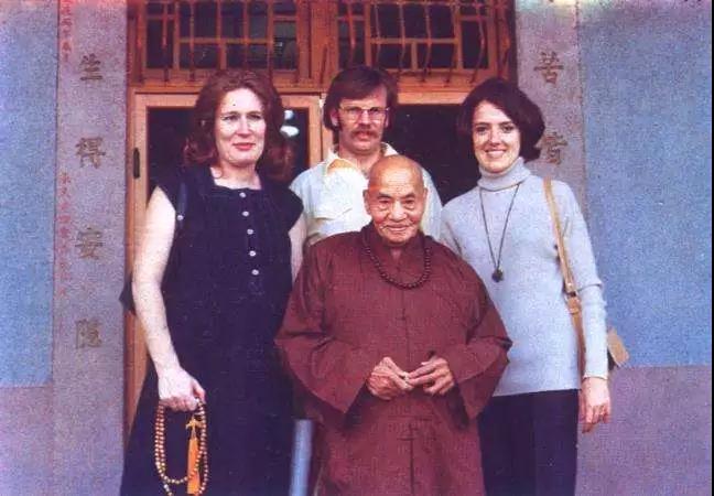 入洞坐禅念佛十几年,预知时至,念佛往生! 入洞坐禅念佛十几年,预知时至,念佛往生!