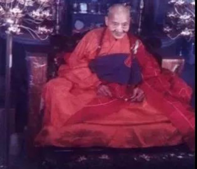 入洞坐禅念佛十几年,预知时至,念佛往生! 入洞坐禅念佛十几年,预知时至,念佛往生!