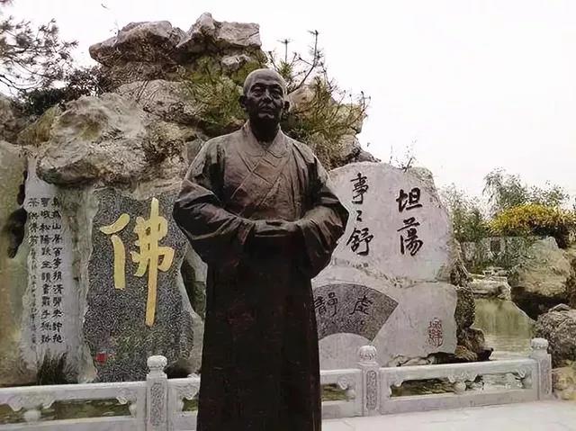 70��ǰ��վ���찲�ų�¥�μӿ�������Ψһɮ��ԭ������