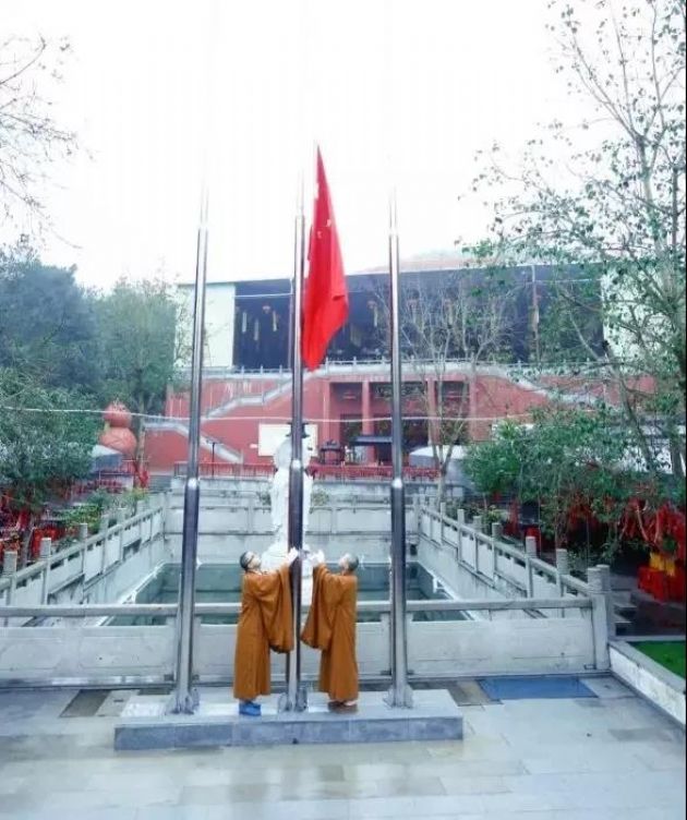 70��ǰ��վ���찲�ų�¥�μӿ�������Ψһɮ��ԭ������