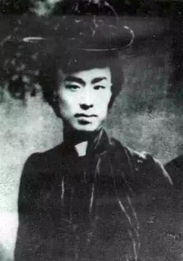 ��һ��ʦԲ�ż���ح��֦������������Բ