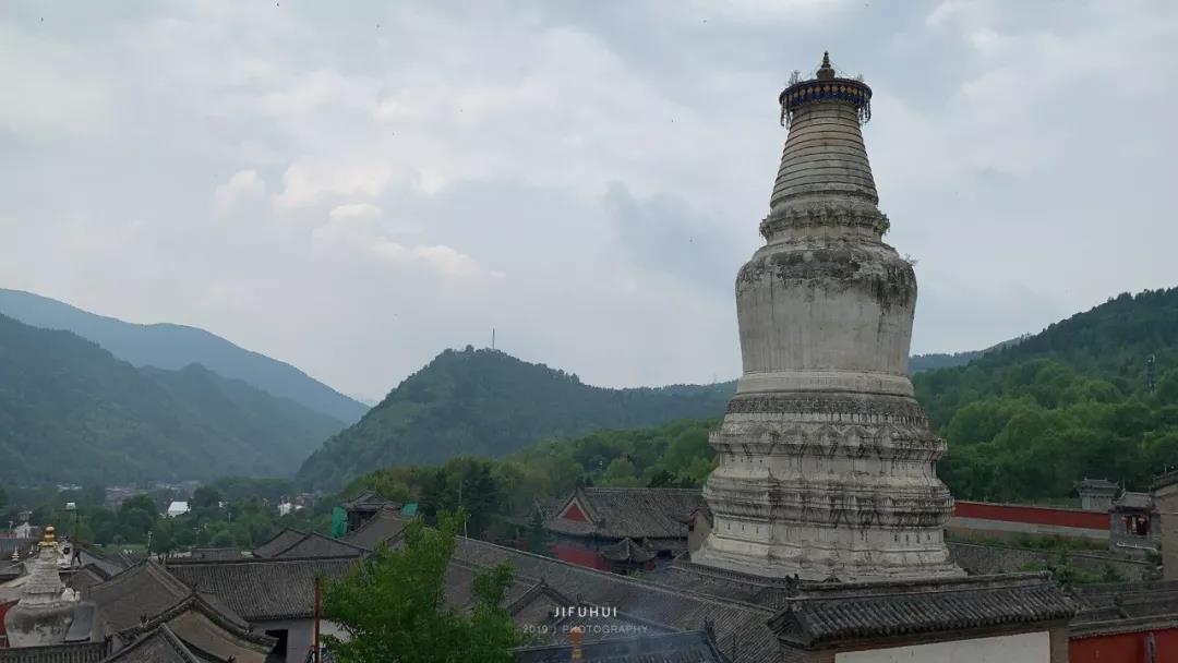 文殊菩萨会迎接每位来五台山的人吗? 文殊菩萨会迎接每位来五台山的人吗?