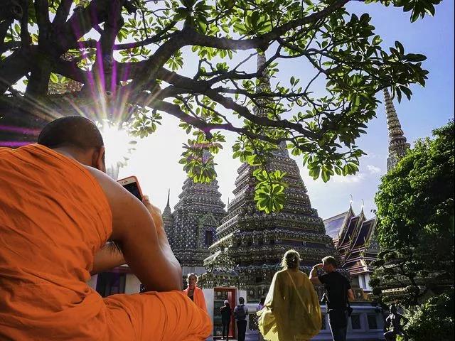 ���Խ�������ľ����������װ�һ��·��ǧ�����˲���ȥ