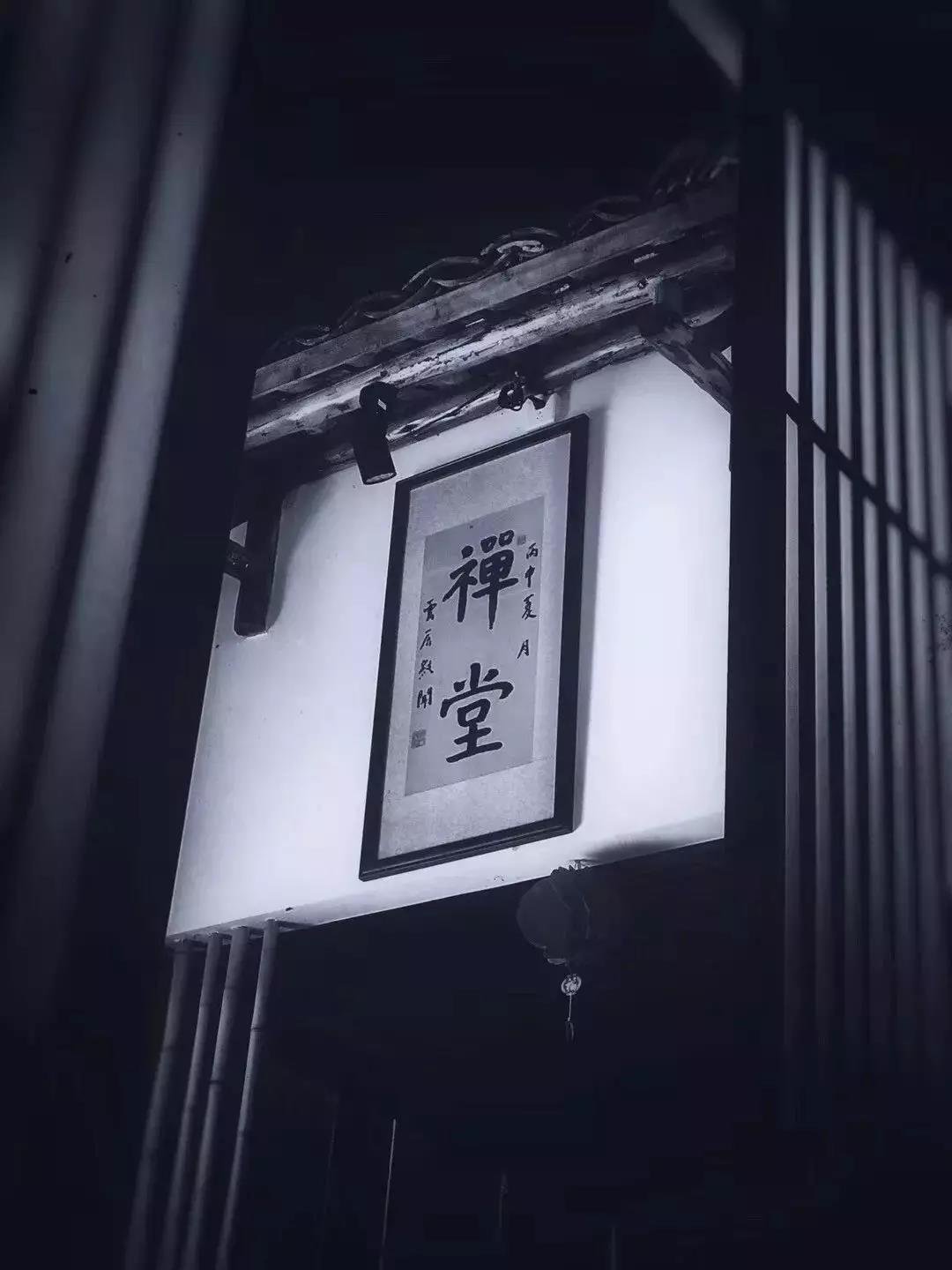 ԭ������һֱ�ڼ�װ����....