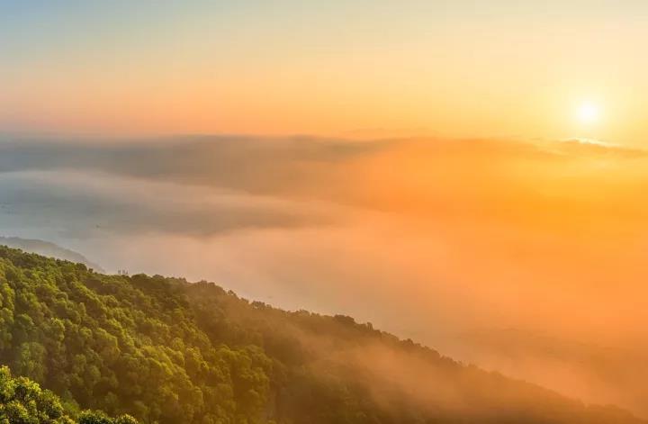 �����ڵġ������Ӿ���������������Ϊ����