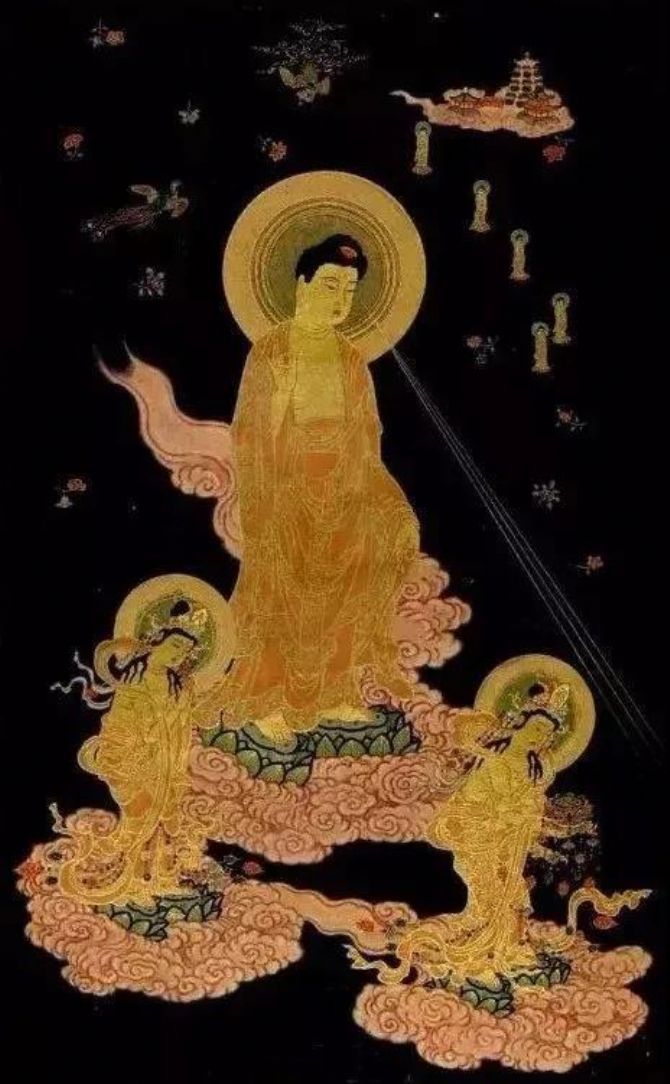 “叮叮当当,百炼成钢,太平将至,我往西方。” “叮叮当当,百炼成钢,太平将至,我往西方。”