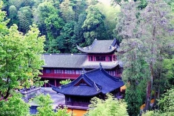 ��Դ�Ϻ��У�һ�з����Ƿ�