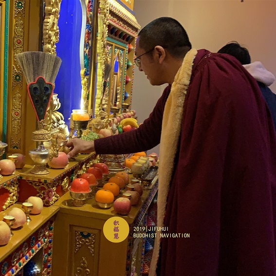 ���������ɵ��գ������۹��ƹ��ޣ���Բ����