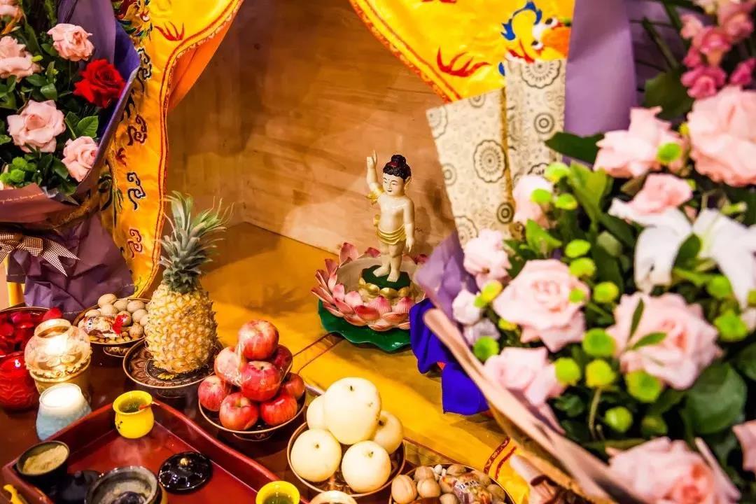 �������ô����ģ���֪���𣿣�������Ժ�ݷ�Ŵ����ǣ�