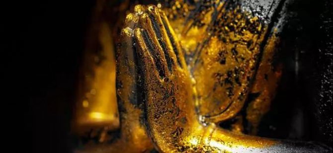 ���ʦ��������͹�״���������ͽӦ�е�̬��