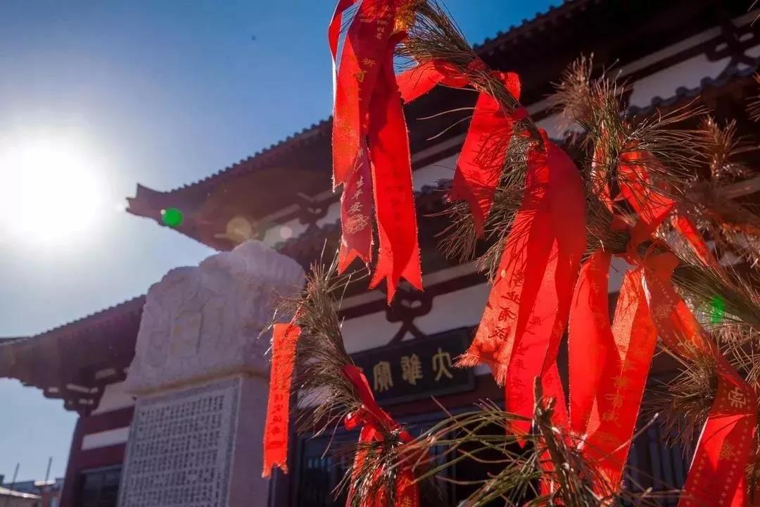 ���������Ĳ��澳ת������һ��ƽ���ģ�