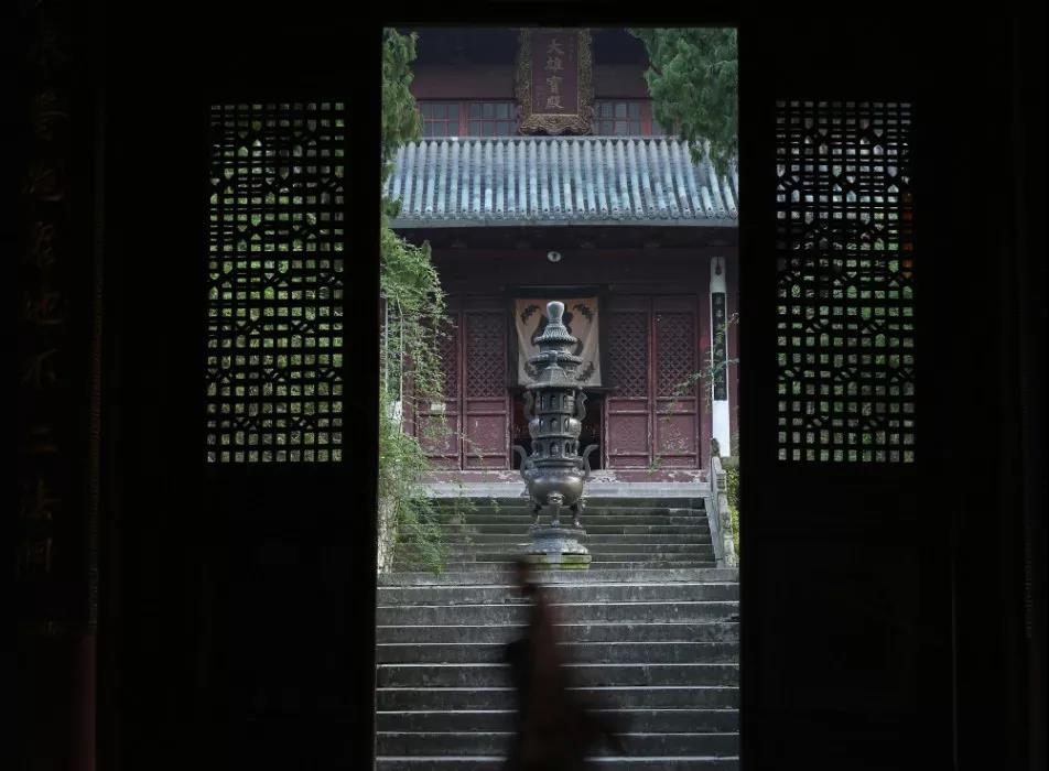 蕅益大师:念佛法门,别无奇特,只在这四个字…… 蕅益大师:念佛法门,别无奇特,只在这四个字……