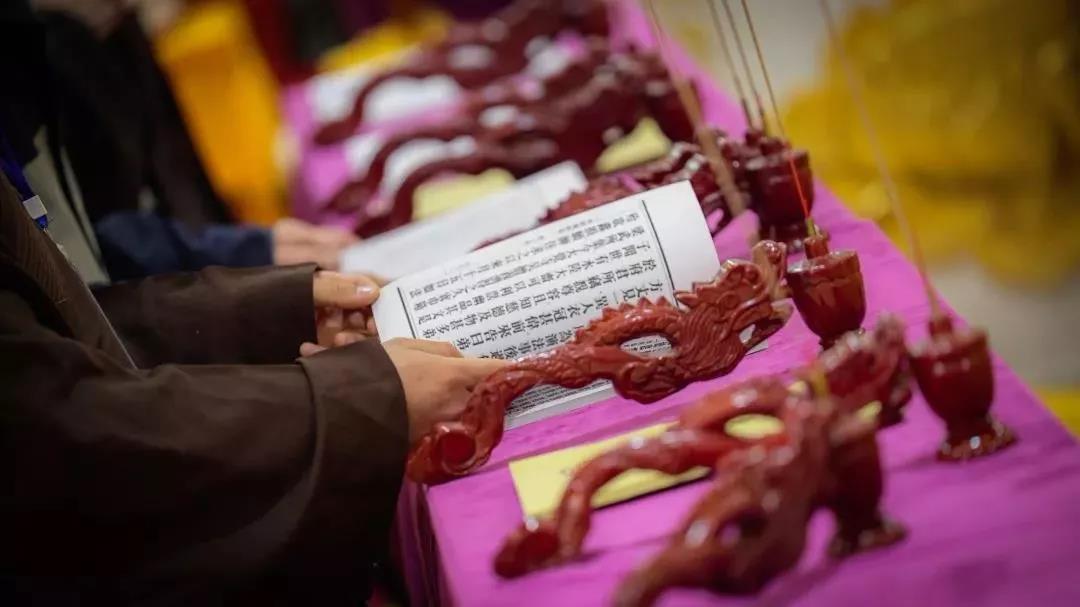 我们自己修行能改变亲人的命运吗? 我们自己修行能改变亲人的命运吗?