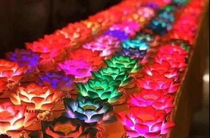 《坛经》中开示的在家修行法门 《坛经》中开示的在家修行法门