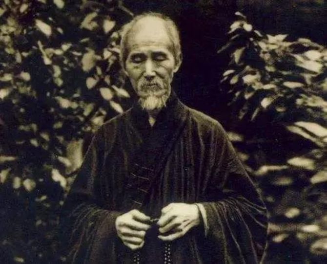 ѧ����Ϊ�ζ���٣�����Щ��ɮ��������������