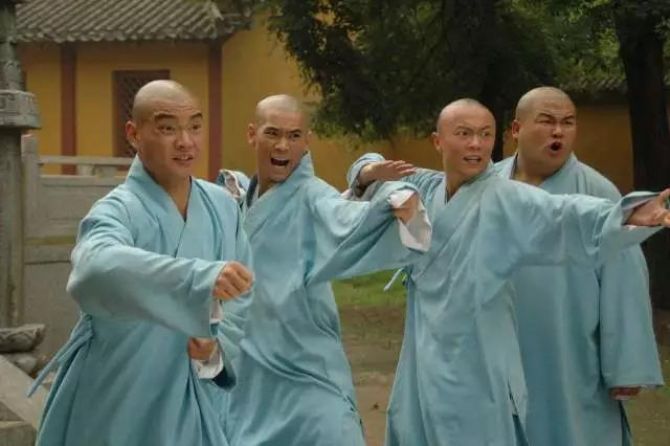 ��Щ�꣬��Ӱ�Ӿ����󵼵ķ�̳�ʶ����