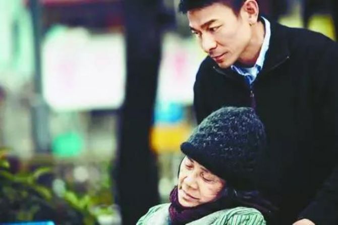 ���ա���ã��и����ȥ�������ط����ߣ�ȫ����ͨ�ˣ�