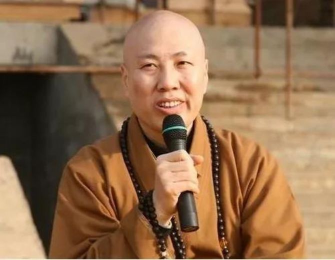 ����ȥ��ѧ���ڣ����Һ�������������ʳ��������Ȭ����