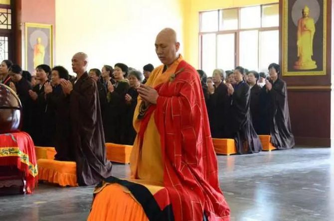 ����ȥ��ѧ���ڣ����Һ�������������ʳ��������Ȭ����