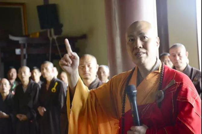 ����ȥ��ѧ���ڣ����Һ�������������ʳ��������Ȭ����