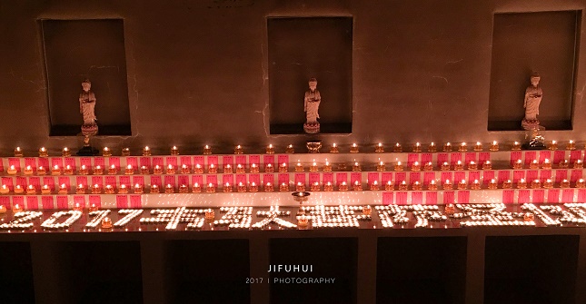 Τ������ʥ���������۹��ơ���ˮ���ޣ���Բ����