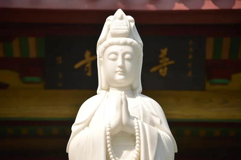 一旦有了执著心,内心就有了挂碍,没办法获得自在 一旦有了执著心,内心就有了挂碍,没办法获得自在