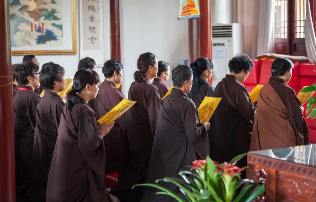 印光法师:果能如法助念,无一切破坏正念等事,亦可往生 印光法师:果能如法助念,无一切破坏正念等事,亦可往生