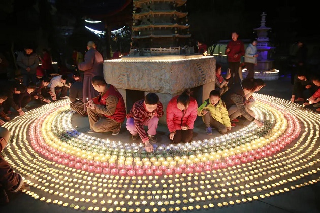 �ز�����ʥ���������۹��ƹ��ޣ���Բ����