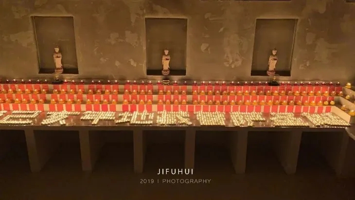 �ز�����ʥ���������۹��ƹ��ޣ���Բ����