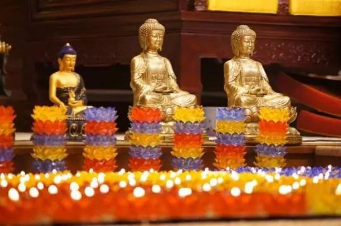 һ�ж�˳������ʵ������������