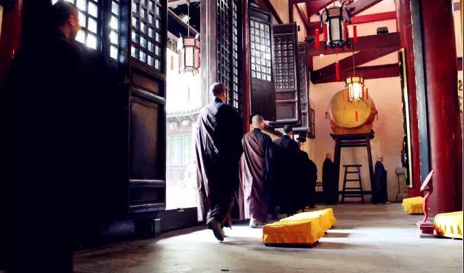 һ�ж�˳������ʵ������������