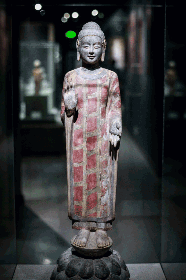 ����Ϊ��΢Ц�����������ܽ�ġ���Ц��Ե�������˽�һ�£�