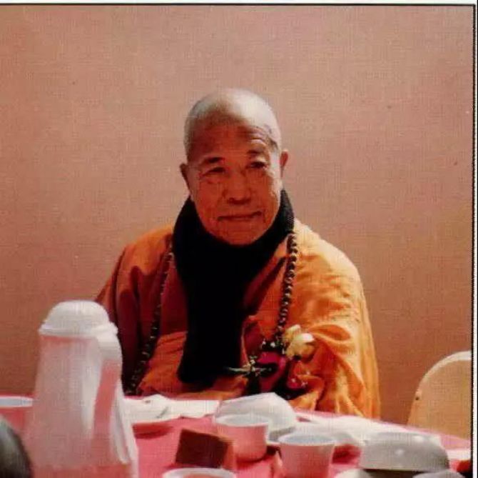 �׵��볾�����ӵ����ɾ�_|_��Щ��ɮ��ĸ�׵ĸ��˹��£�