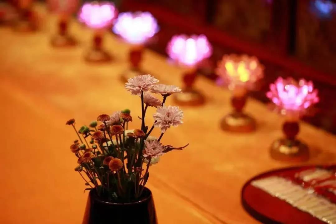 �ڼҾ�ʿ�мǣ����������ŷ���ƻ���ͥ���֣�