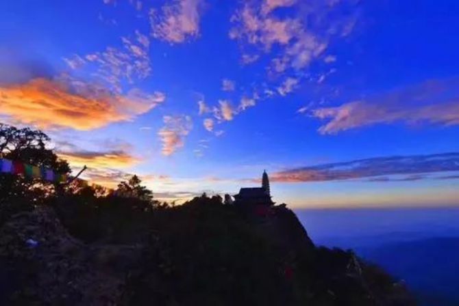 �����Ϻ��У�������ת���ͬ��������