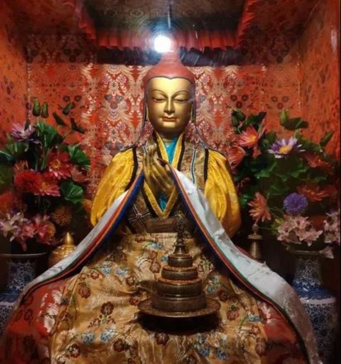 ����ũ��ʮ��ʮ�ˣ����갢��Ͽ����Բ�ż����գ�