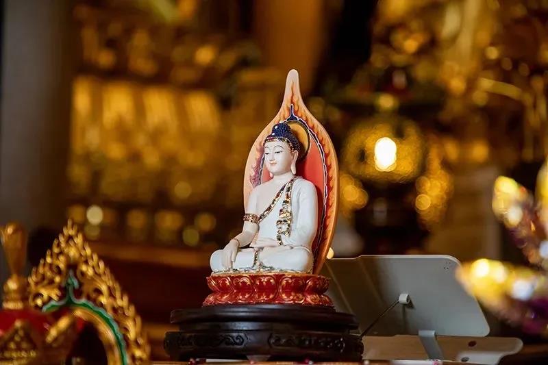 ÿ���ڷ����У�Ϊ�ν���ȴ����