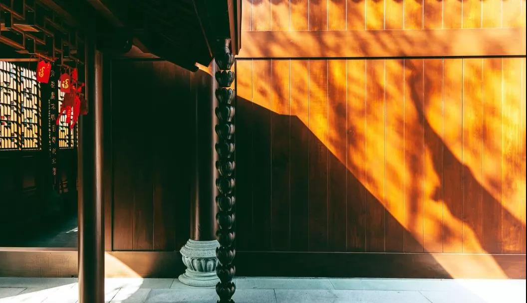 人为什么总是不自由?全都因为这根看不见的“锁链” 人为什么总是不自由?全都因为这根看不见的“锁链”