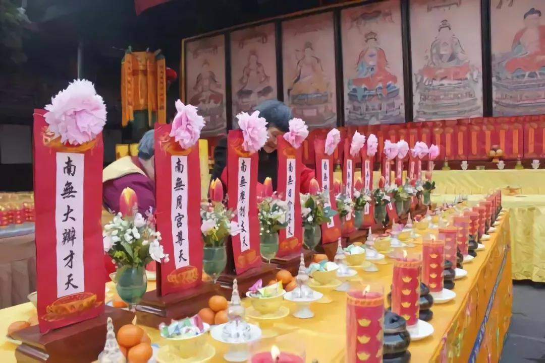 ֱ�����ڣ����кܶ��˲�֪��ʲô�ǡ��𡱡���