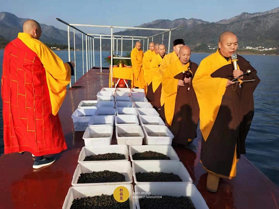 ���ջ����������������ʮ�����߱�������һ�ڷ������ޣ���ϲ�μӣ�