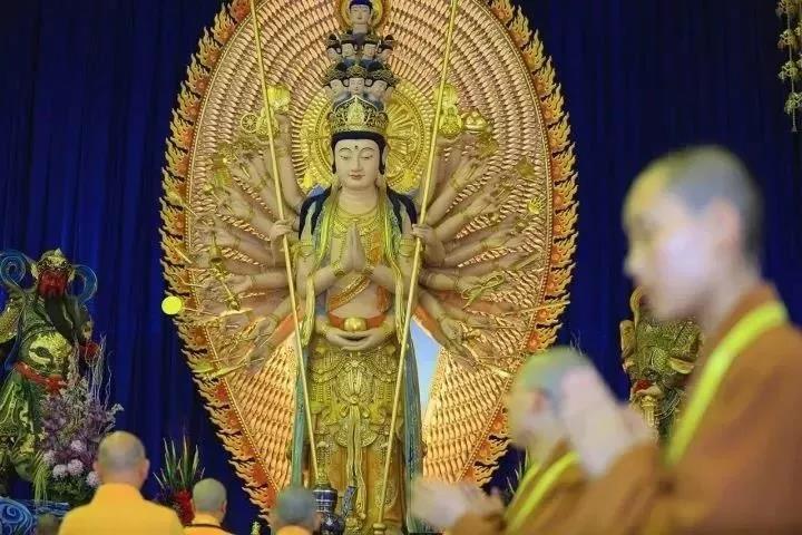 居士,僧人不是你朋友、闺蜜! 居士,僧人不是你朋友、闺蜜!