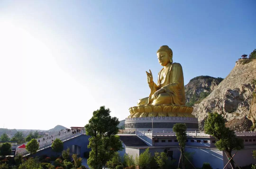 �����������Ǻ쳾���ģ�Ҫ���ľ��������������е���һ��