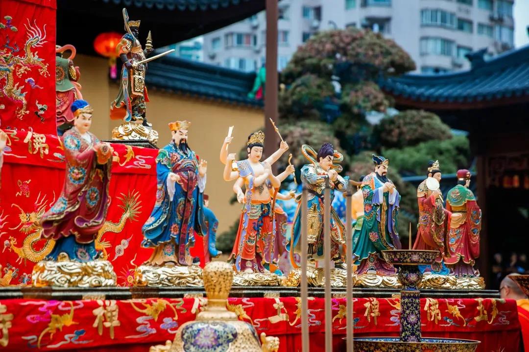 ���³��ţ���ӭ��̻�����������ʥ����