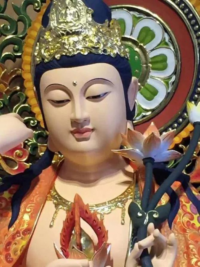 Ů����õ����������޳�������