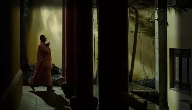 �ֻص���������Ƕ�����Ա��