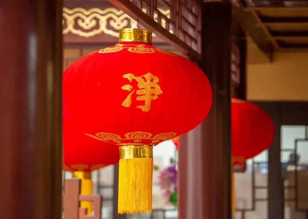 ���ɲ����ķ𾭡��������ּ������䡷