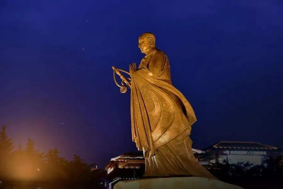 �������ʴ�ʦԲ�ż����գ���������һ�������������벽����