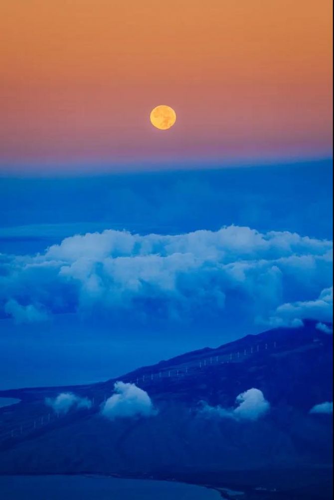 ӡ�ⷨʦ����ĺ;Զ���̵�רһ����