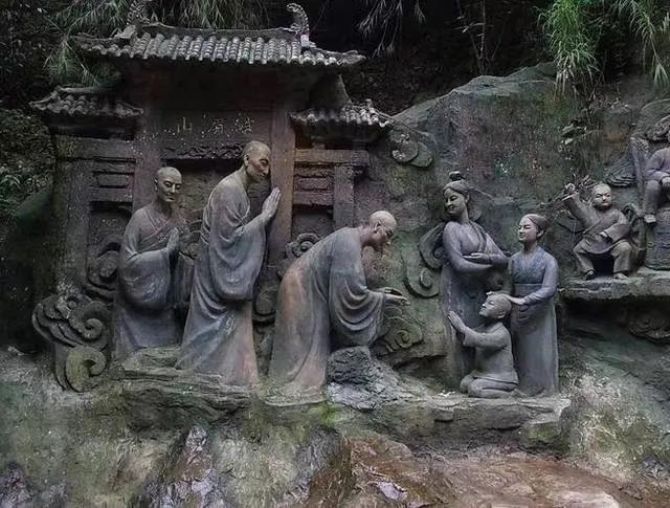 �������Ǹ���̰�����ǻ���һ��Ҫ�м�