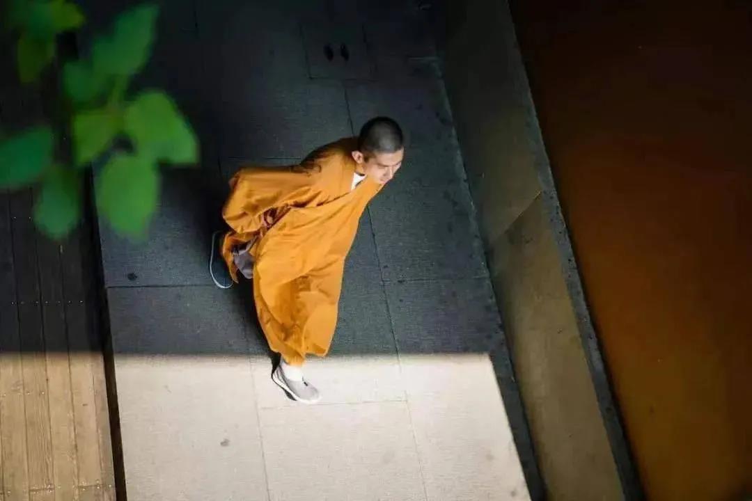 适合在家居士从早至晚的修行方法 适合在家居士从早至晚的修行方法